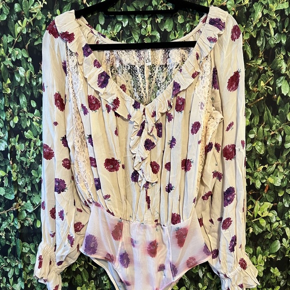 Free People. XS. Ivory Combo - Picture 4 of 8